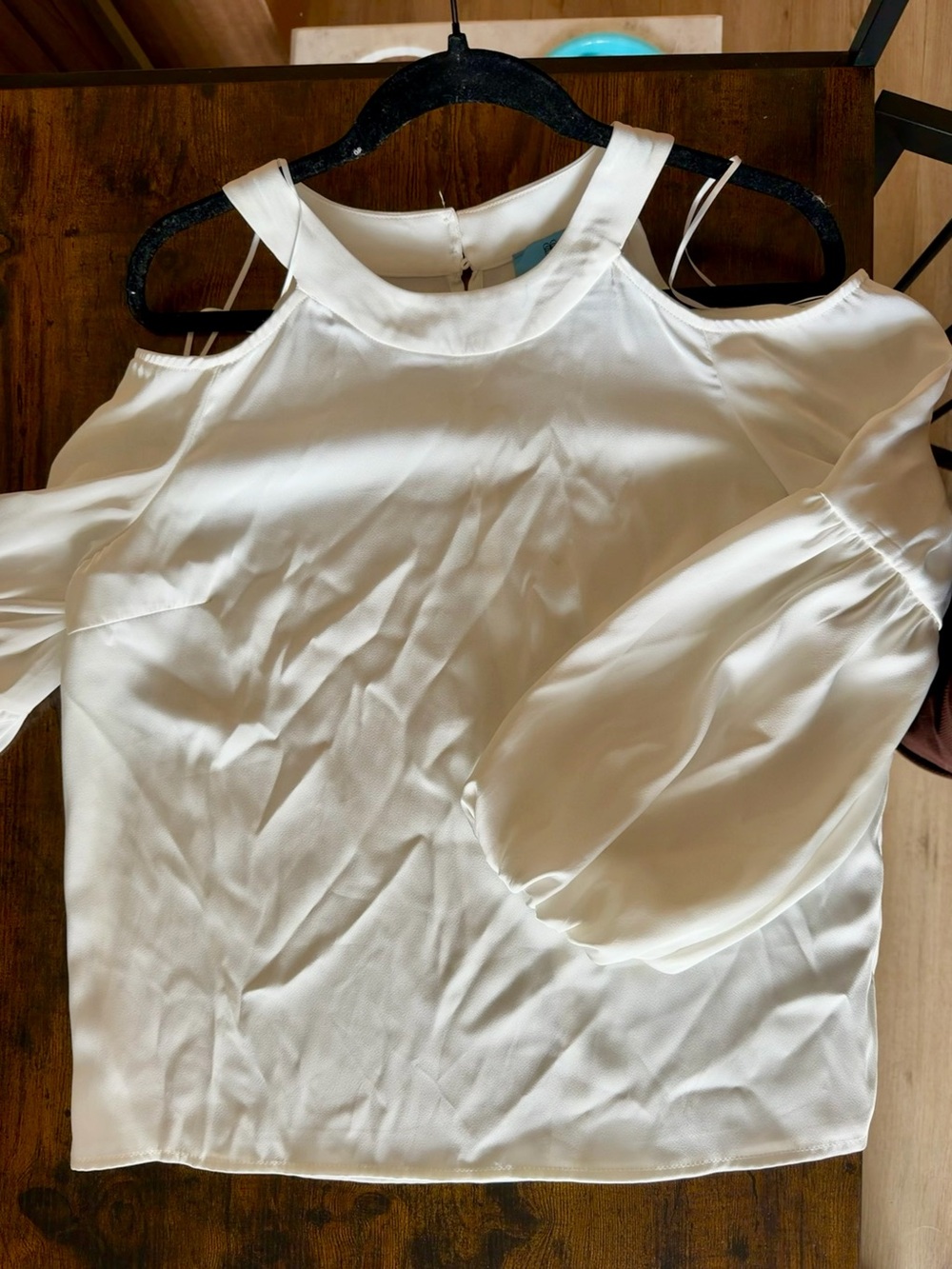 CeCe White Cold-Shoulder Puff Sleeve Blouse